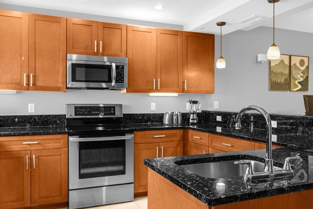 Charming 4Br Family Townhouse Inside Disney Resort Area أورلاندو المظهر الخارجي الصورة