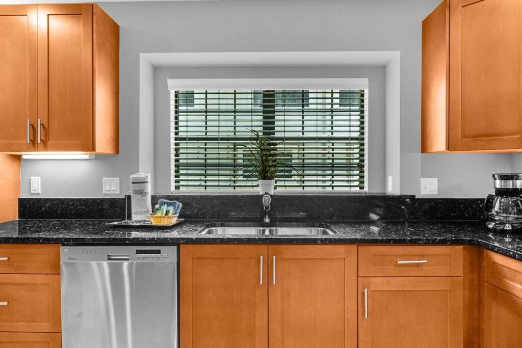 Charming 4Br Family Townhouse Inside Disney Resort Area أورلاندو المظهر الخارجي الصورة